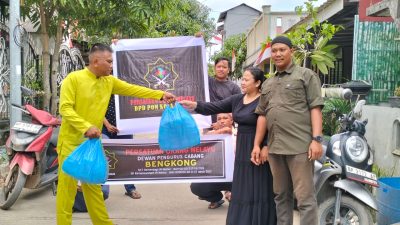 Jum’at Barokah, DPC POM Kecamatan Bengkong Gelar Aksi Berbagi Makanan Siap Saji Kepada Masyarakat