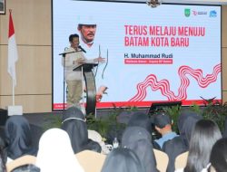 Hadiri Orientasi Studi Mahasiswa Baru (OSMB) Universitas Terbuka (UT), Walikota Batam Muhammad Rudi Dorong Mahasiswa Jadi Pengusaha