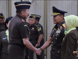 Jaksa Agung RI Melantik Pejabat Baru Jaksa Agung Muda Pidana Militer dan Kepala Kejaksaan Tinggi Daerah Khusus Jakarta