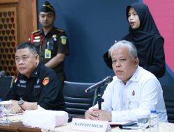 Tim Penyidik JAM PIDSUS Tetapkan 2 Orang Tersangka dalam Perkara Impor Gula Salah Satunya Eks Menteri Perdagangan Berinisal TTL