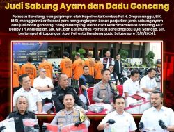 KONFERENSI PERS : Polresta Barelang Gerebek Perjudian Dadu dan Sabung Ayam di Batam, Amankan 7 Tersangka dan Barang Bukti