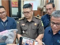 Kemendag Limpahkan Barang Bukti & Tersangka SPBU Nakal ke Kejati Jabar