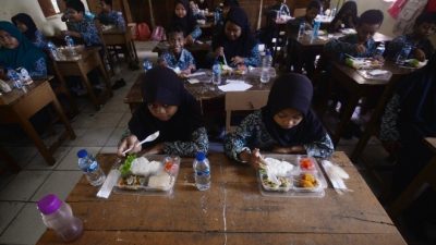 Anggaran Makan Bergizi Gratis Rp10 Ribu per Anak