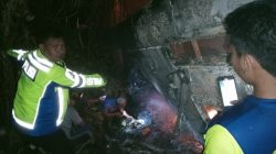 Bus Angkut 8 Orang Masuk Jurang dan Terbakar di Pesisir Barat, 3 Orang Meninggal Dunia