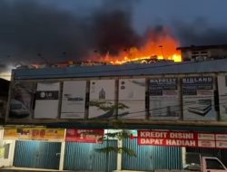 Toko Furniture dan Elektronik di Bengkong Terbakar, 1 Orang Tewas