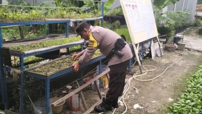 Dukung Ketahanan Nasional, Polsek Batam Kota Ubah Lahan Tidur Jadi Kebun Pangan