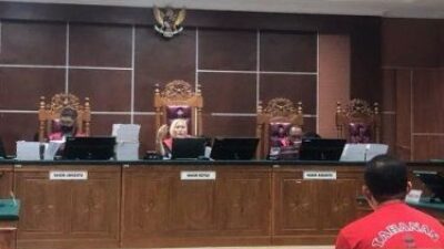 Sidang Lanjutan 10 Mantan Polisi Batam Terlibat Penggelapan Narkotika : Wan Rahmat Akui Komunikasi dengan Azis Terjalin Sebelum Kasus Penyisihan BB Sabu Mencuat